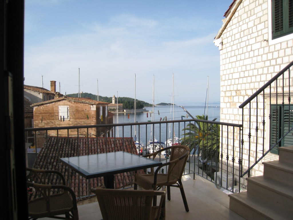 Bed & Breakfast Dionis Вис Стая снимка