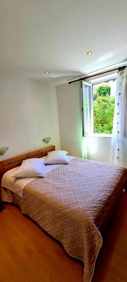 Bed & Breakfast Dionis Вис Екстериор снимка