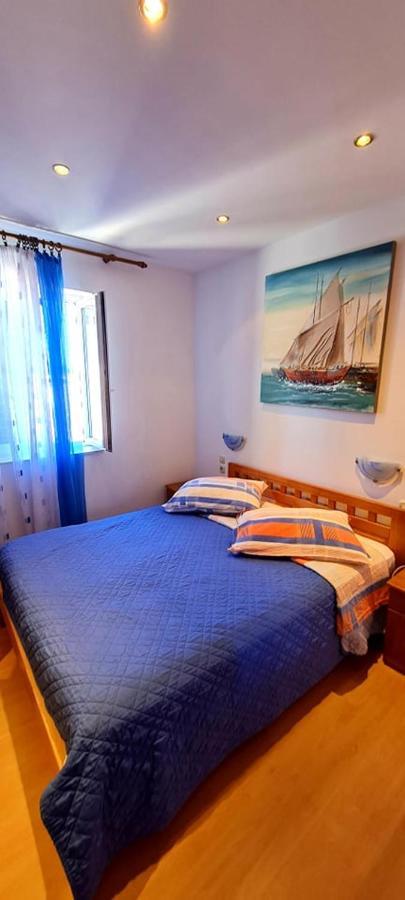 Bed & Breakfast Dionis Вис Екстериор снимка